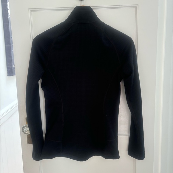Patagonia Women’s Full-Zip Sweater. Size XS. - Picture 5 of 5